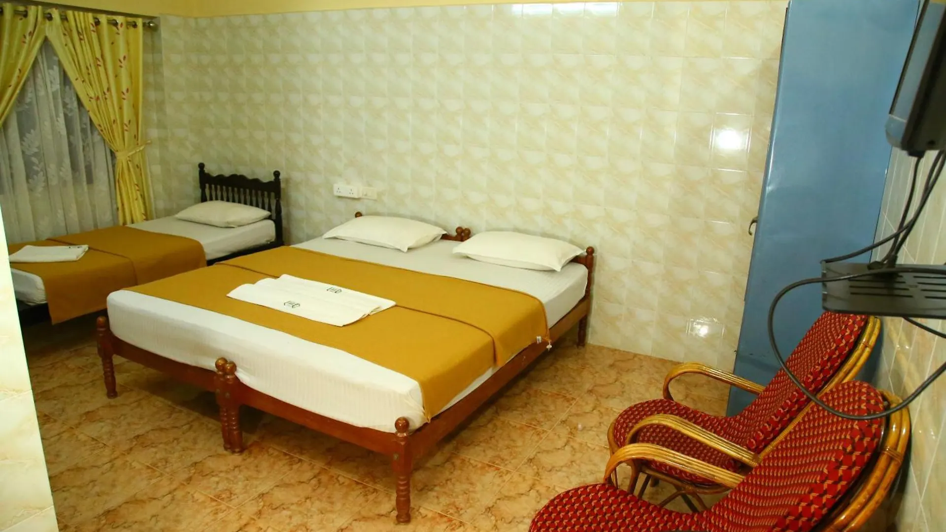 Lake Palace Family Resort Kumarakom